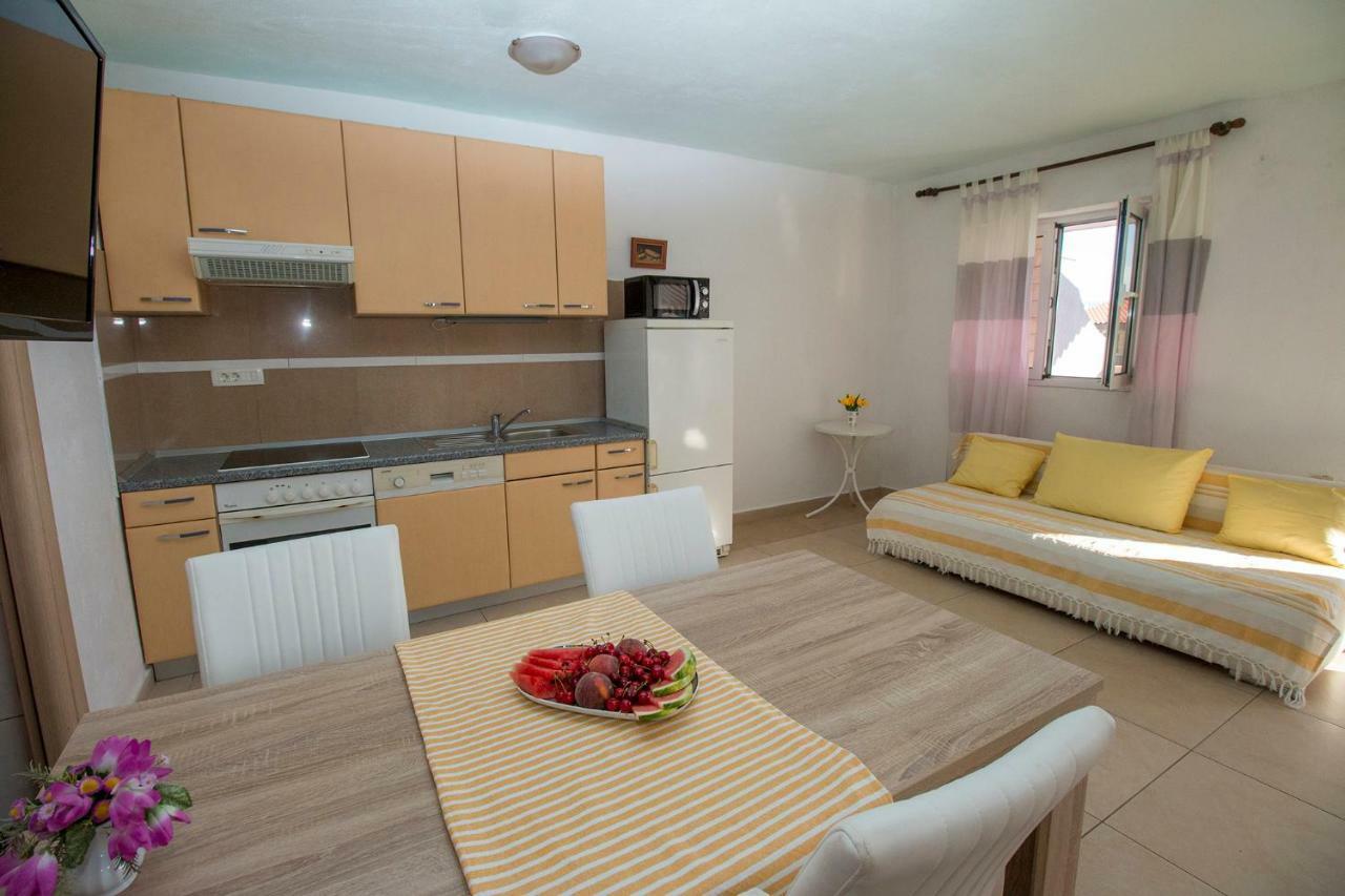 Apartament Mrkonjic Branko & Marija Omiš